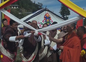 Farm roads bringing back people to the deserted village