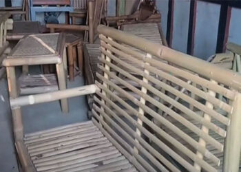 Furniture business dying in absence of a road- Orong, S/Jongkhat