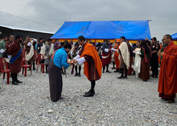 40 households receive keys to temporary houses in Amo Chhu, Phuentshogling