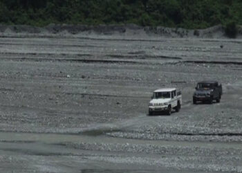 The road between Gomtu and Samtse is not really a road.