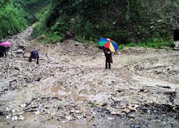 Transporting farm products a challenge with the farm road damaged, Awashing in P/Gatshel