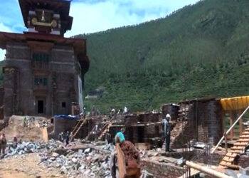 Construction workers leave Wangdue Dzong reconstruction project due to low wages