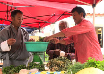 Hotel owner starts Farmers’ Market in Thimphu to support a struggling farmers group