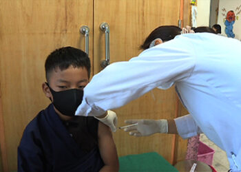 Health Ministry launches HPV vaccines for boys