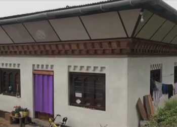 Tarayana helps families build houses, Tsirang