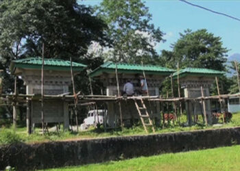 Awarding community projects to the locals, Gelegphu