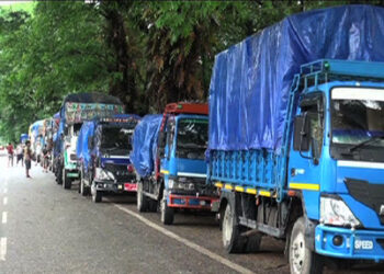 Truckers find it difficult to make it back to Darachhu after unloading, Gelegphu