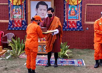 HRH Gyaltshab Jigme Dorji Wangchuck hands over Kalapang National Service Water Project to the people, Monggar