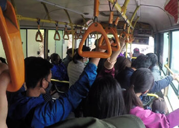 Following COVID-19 protocols in public buses almost impossible