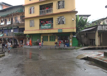 People cautioned to be careful with 24-hour complete lockdown lifted in Phuentshogling today