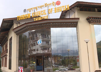 Ecotourism- mainstreaming biodiversity conservation into tourism