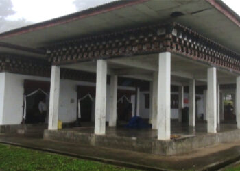A renovated vegetable shed attracts vegetable vendors to take up business, Zhemgang