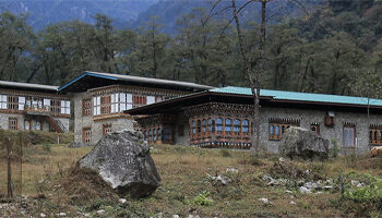 Businesses around Gasa Tsachhu struggling to stay afloat