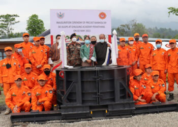 Inauguration of De-suung National Service at Gyalsung Infra Projects