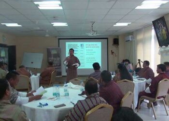 Equipping local leaders with media literacy skills