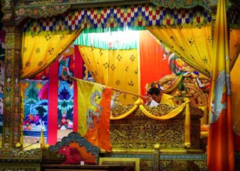 His Majesty The King graces the opening ceremony of the Parliament