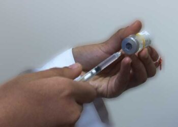 Health ministry starts administering influenza vaccines