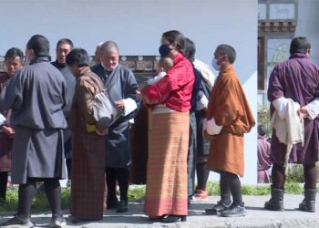Villagers accuse Gewog and Tshogpa of misuse of power and lack of transparency- Punakha