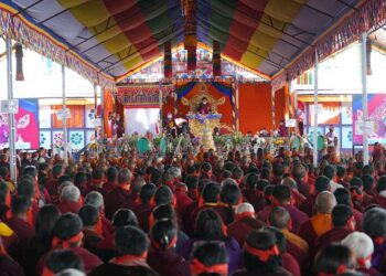 Oral transmission of Traktung Dudjom Lingpa Sungbum underway in T/gang