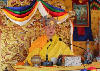 HH the Je Khenpo administers Guru Thethreng Rig-Nga Wang and Guru Tshengye Wang in Punakha