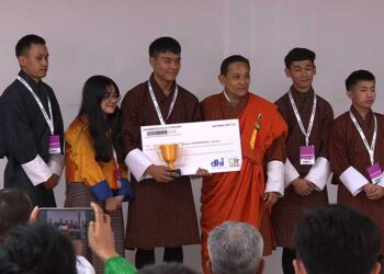 Smart Parking System and Smart Farm Protection System win TechHack 2022