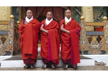 Dorji Lopon appoints new JDWNRH Lam, new Guen-Zhug Umze and new Zhung Dratshang Chhoepoen