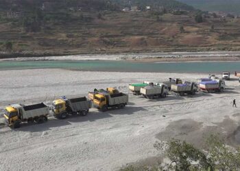 Slow sand supply affects truckers in Wangjokha