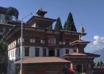 Zhemgang residents blame absence of key officials for slow development