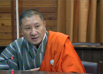 Dept of Revenue and Customs to check CD and savings accounts of business entities to address tax evasion