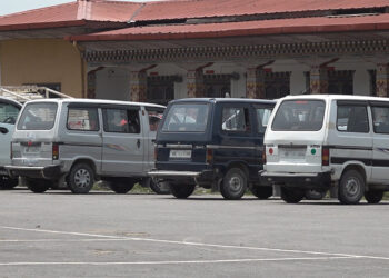 Local cabbies unhappy over Indian taxis operating in Samtse town