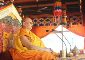 HH presides over first-ever oral transmission of his own Kabum