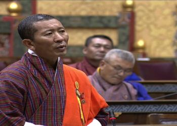 Extending postal ballot facility cannot go beyond election act: PM