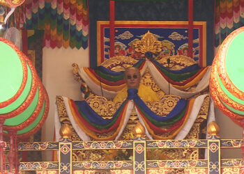 His Holiness the Je Khenpo presides over a six-day kurim to avert natural disasters