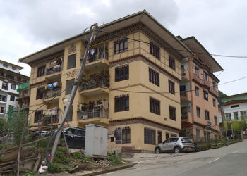 Slanted electric transmission poles a cause for concern