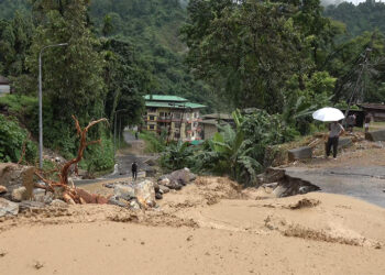 Incessant rainfall causes flash floods, landslides and roadblocks in Phuentshogling