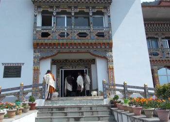 Two sentenced to five years in prison for smuggling drugs