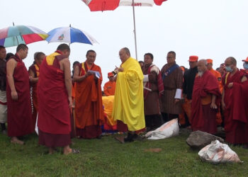 His Holiness the Je Khenpo presides over Zhiwai Jinsey of Chenrezi at Maedtsho Gewog, Lhuentse