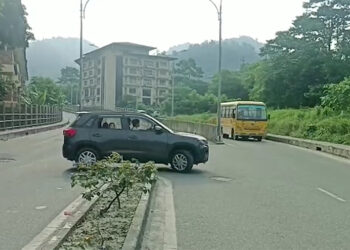 Lack of road markings and sign boards near underpass raise safety concerns – Phuentshogling