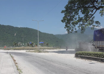 Worsening road condition near old YDF in Phuentshogling