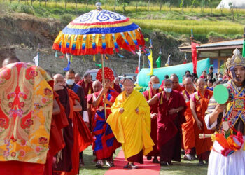 His Holiness the Je Khenpo consecrates Thubten Choeling Lhakhang in Wangdue Phodrang