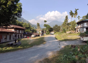 Residents’ demand for streetlights in Panbang town remain unanswered