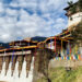 Laytshog Lopen consecrates Chari monastery