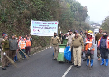 Project Dantak officials clean 900 kilometres of Bhutan Highways for Gyalsey’s Birthday