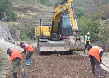 Nu 7.9 M worth GC road maintenance work underway in Gase Tshogom