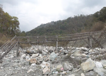 Gawadug and Kipadug residents risk lives to cross swollen sukraty river, ask for permanent bridge