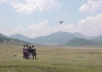 MoAL explores drone usage for spraying fertilisers and other chemicals