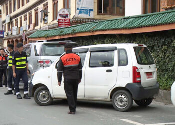 BCTA and traffic division to fine vehicles with inappropriate stickers and billboards