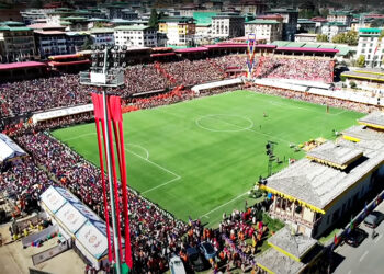 His Majesty The King recognises individuals and tourism industry for their service to country