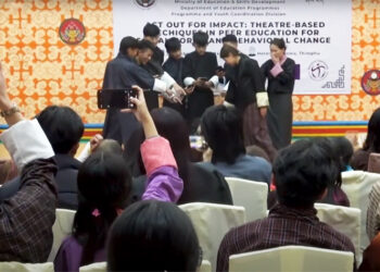 Theatre techniques bring new dimensions to advocacy programmes