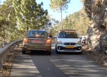 Single-lane narrow road raises safety concerns amid growing traffic in Trashi Yangtse